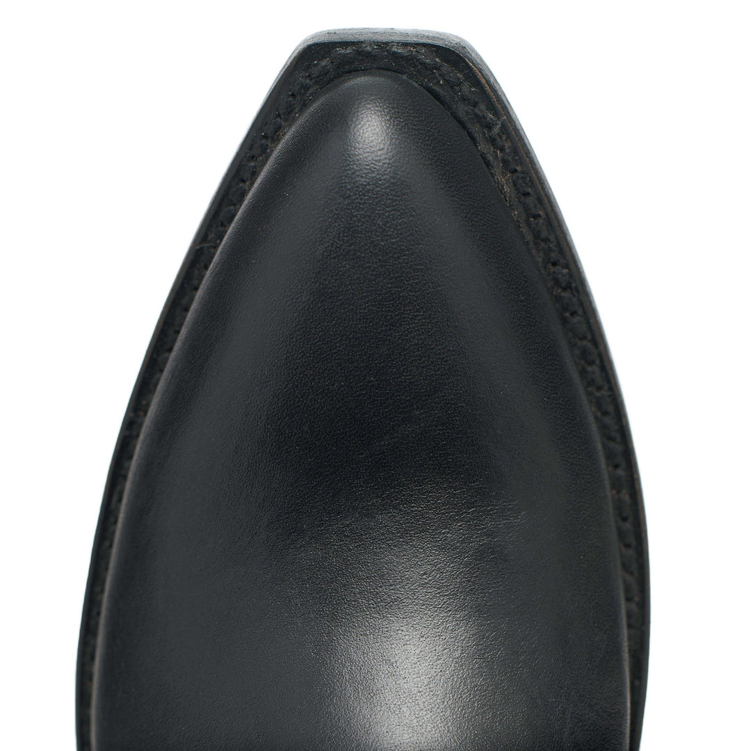 Rebelle of the Ball Black